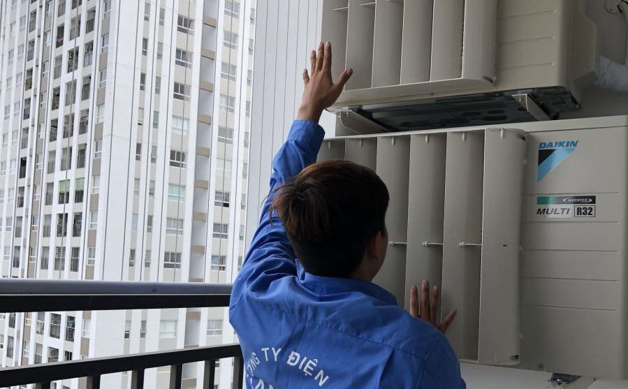 Cách lắp đặt phụ kiện chuyển hướng dàn nóng Cách lắp đặt phụ kiện chuyển hướng dàn nóng